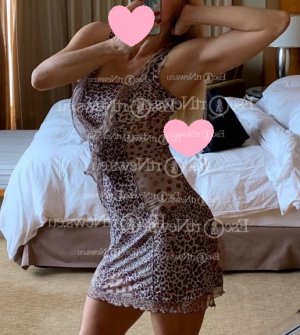 Ly-lou escort girls in New Haven CT